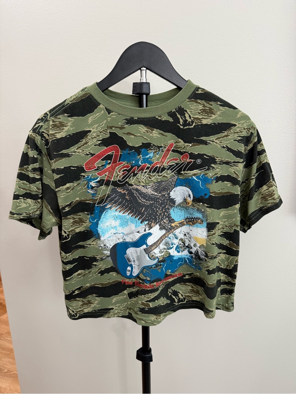 Fender Camouflage Eagle Guitar Crop Tee - Green, Black, Blue, Red, White